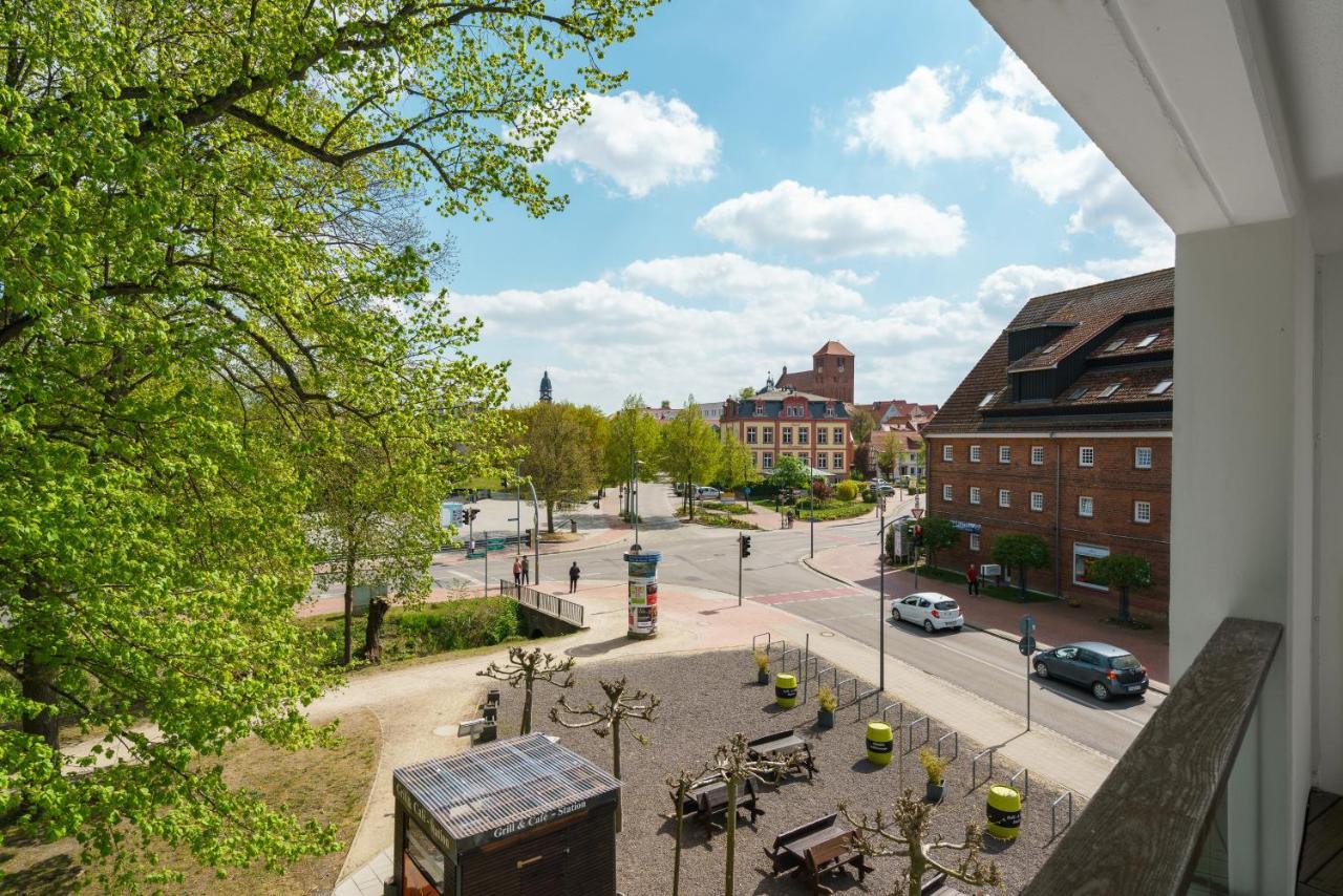 Radlon Fahrrad-Komfort-Hotel Waren  Exteriör bild